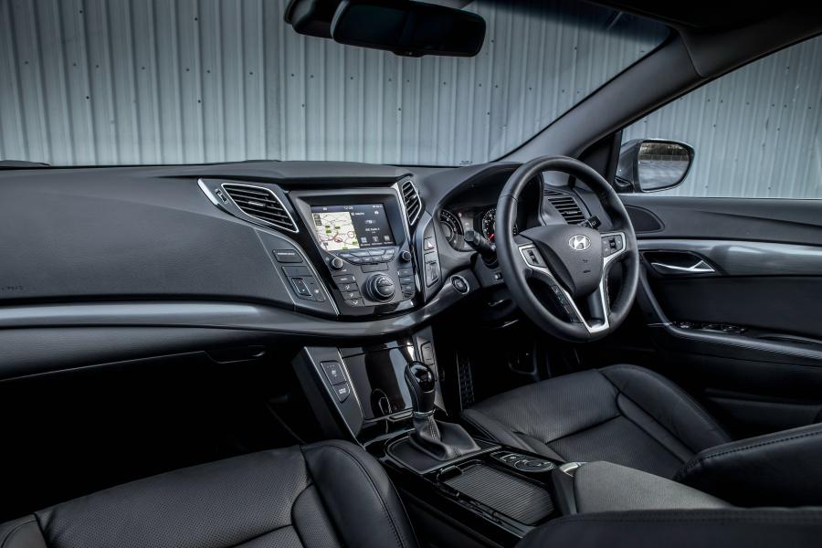 Торпедо Hyundai i40 Tourer 2019 года  (UK) (фото 20 из 40)